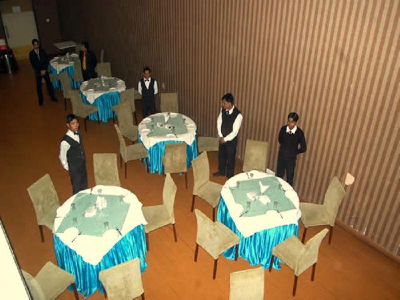 Hotel Royal Panna Shahjahanpur Exterior foto
